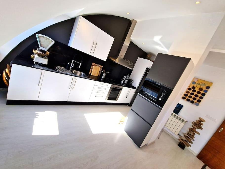 Apartamento Deluxe Vistas Al Mar Burela Exteriör bild