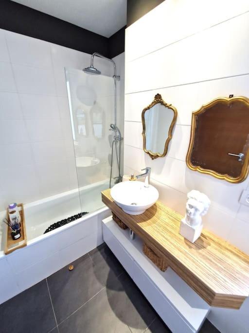 Apartamento Deluxe Vistas Al Mar Burela Exteriör bild