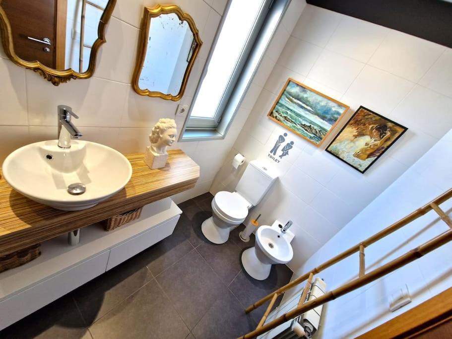 Apartamento Deluxe Vistas Al Mar Burela Exteriör bild