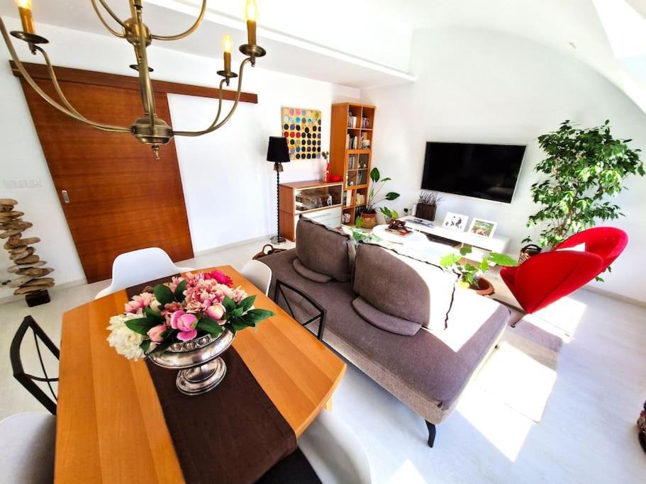 Apartamento Deluxe Vistas Al Mar Burela Exteriör bild