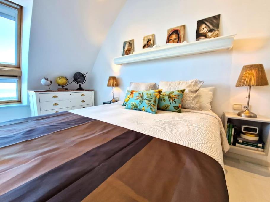 Apartamento Deluxe Vistas Al Mar Burela Exteriör bild